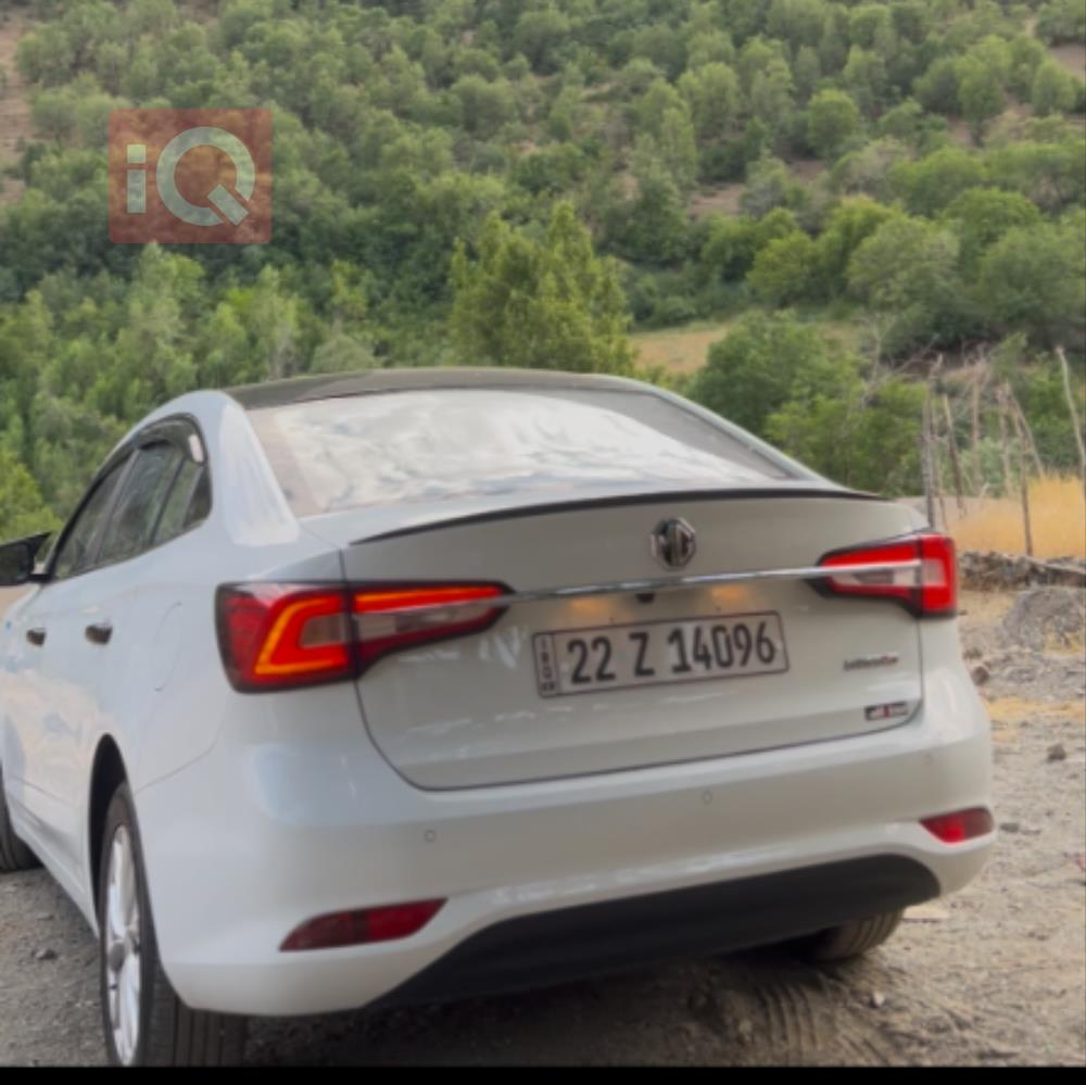 ئێم جی 5